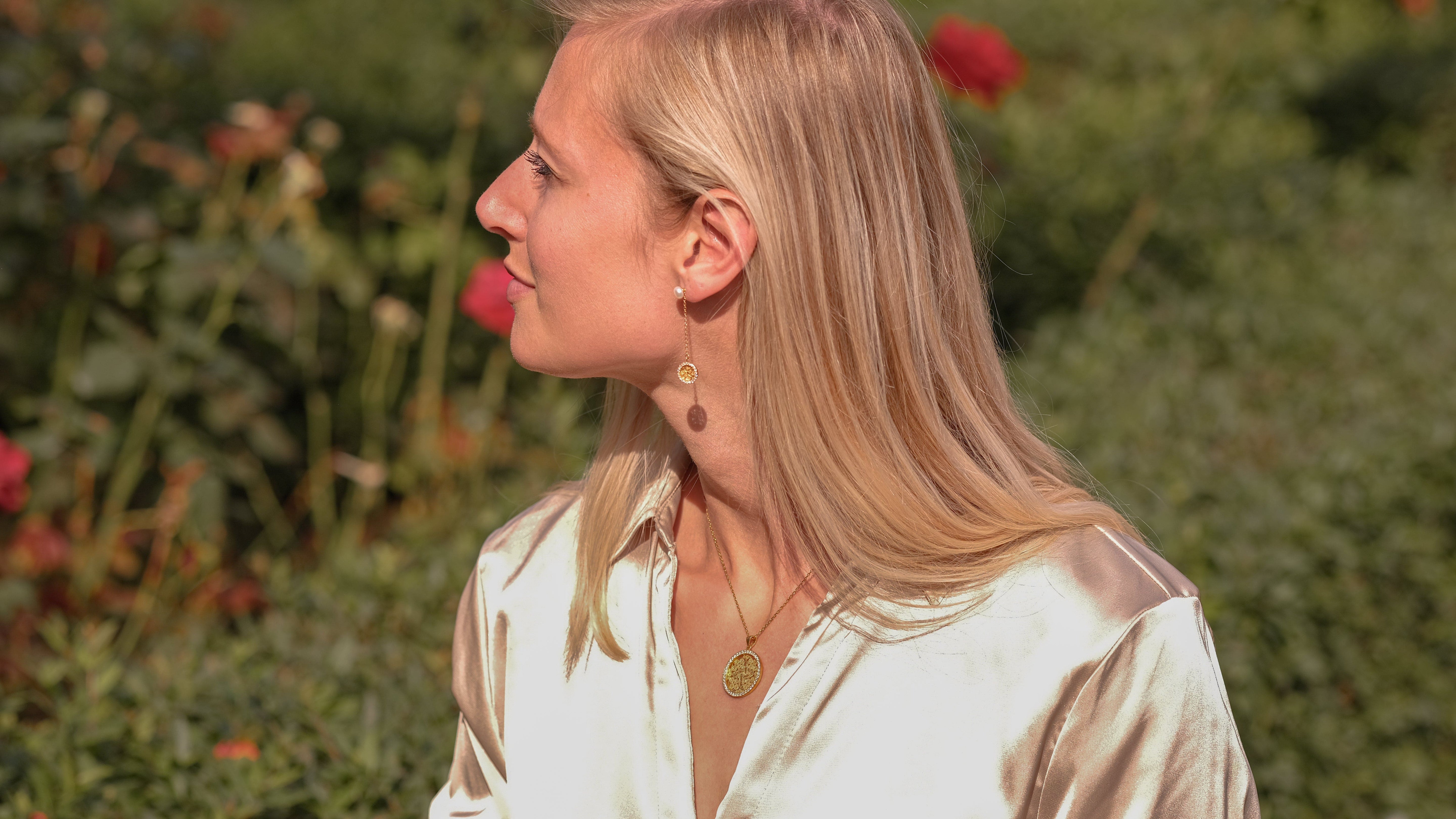 Dreamcatcher oorbellen met parel en zirkonia's verguld Nana