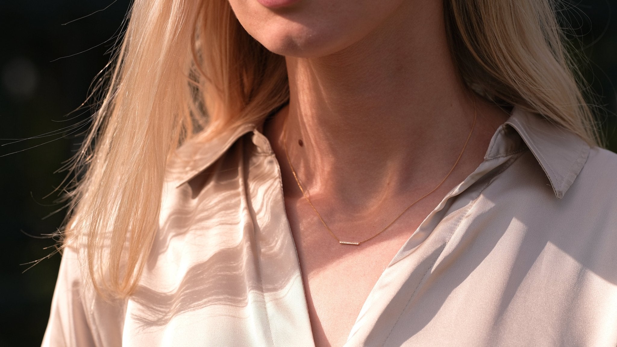 Gouden ketting met balkje en diamanten - Dona Aurora