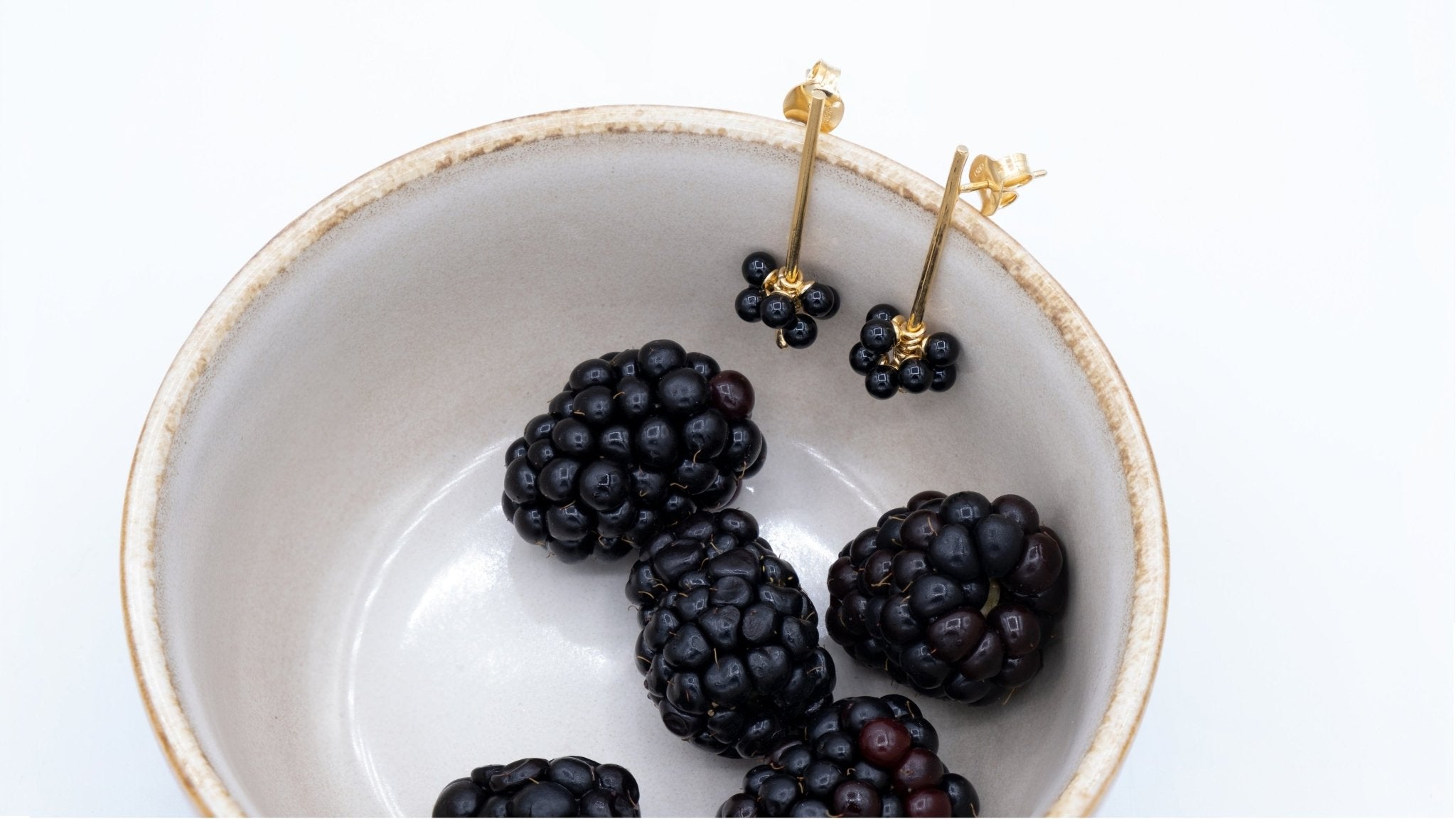 Blackberries oorbellen met onyx - Dona Aurora