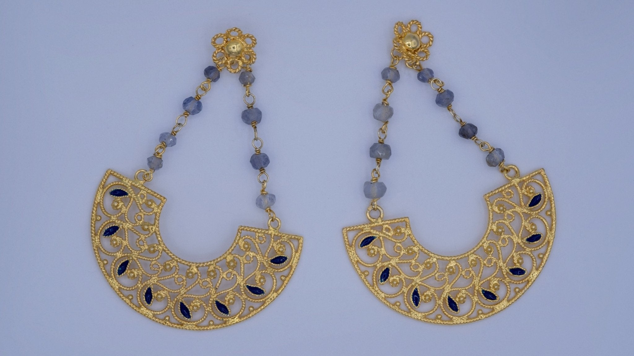 Filigraan oorbellen met loliet - Dona Aurora