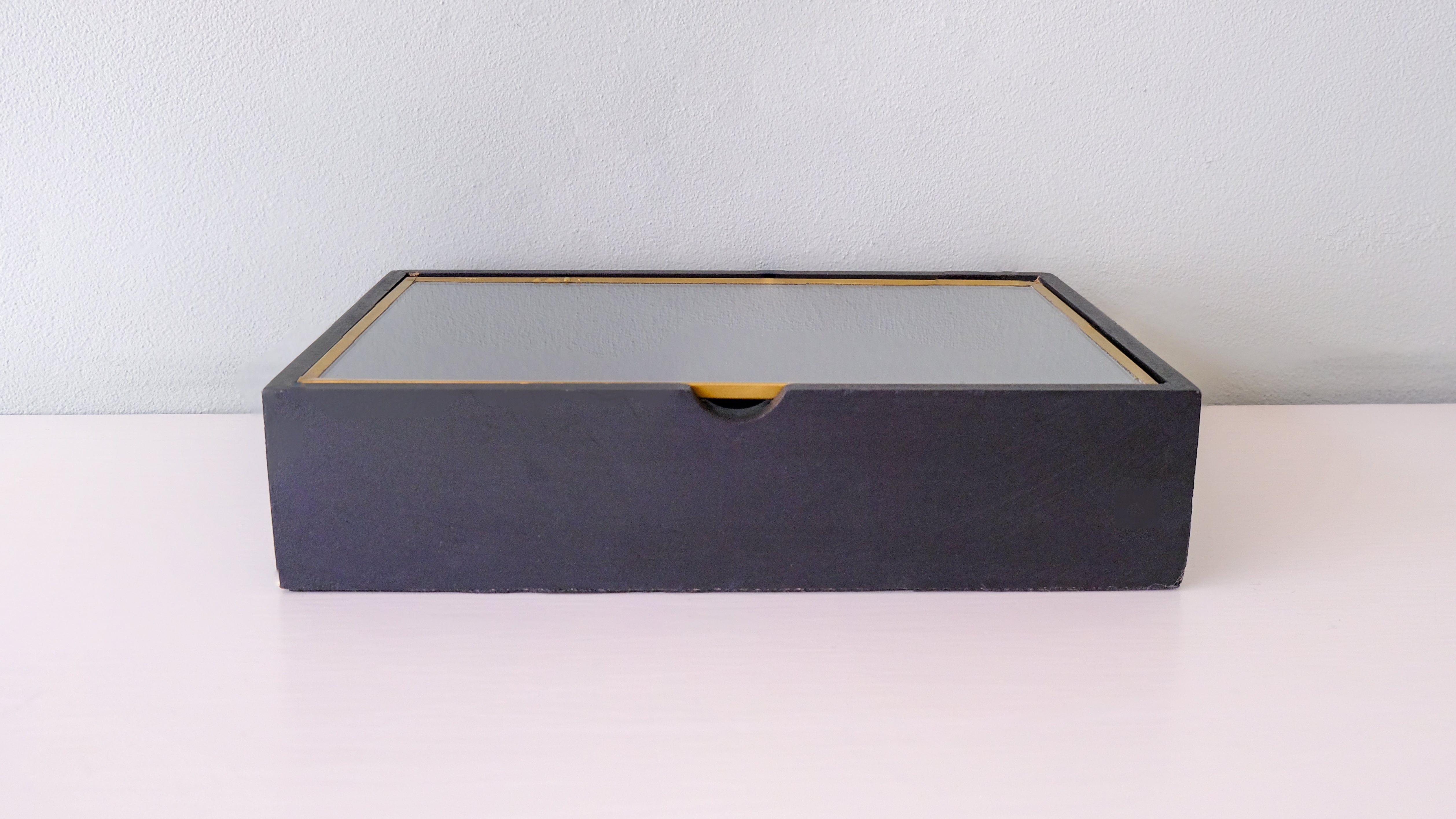 Houten doos met glazen deksel Madam Stoltz