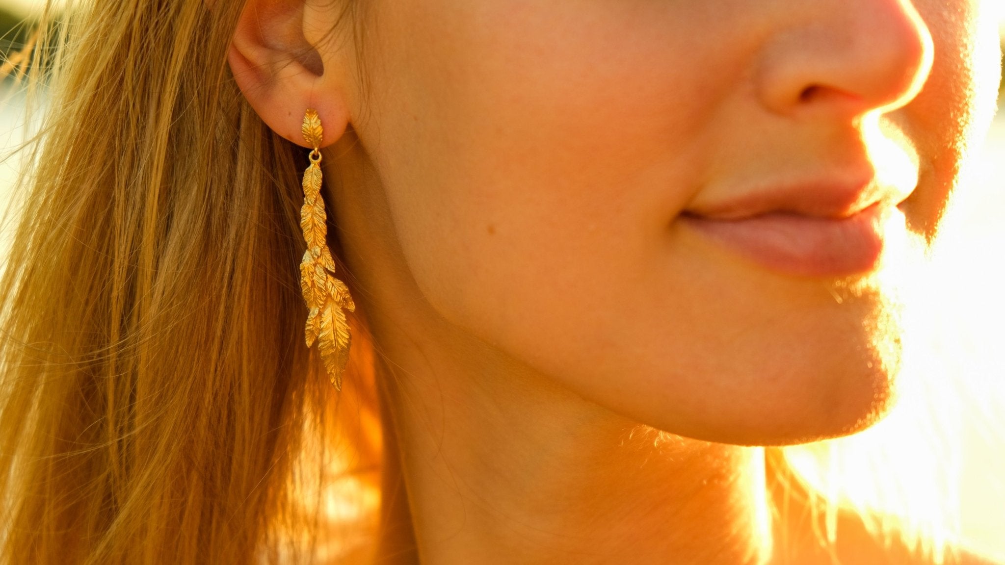 Lange blaadjes oorbellen - Dona Aurora