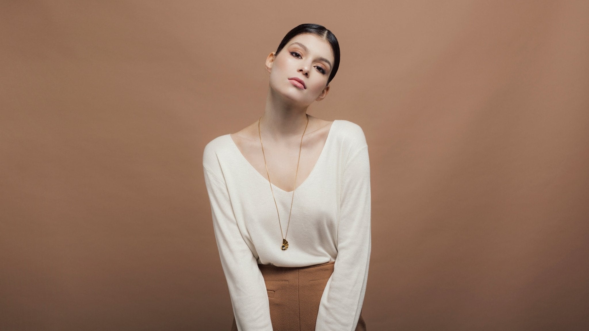 Vergulde lange ketting met pyriet edelsteen - Dona Aurora