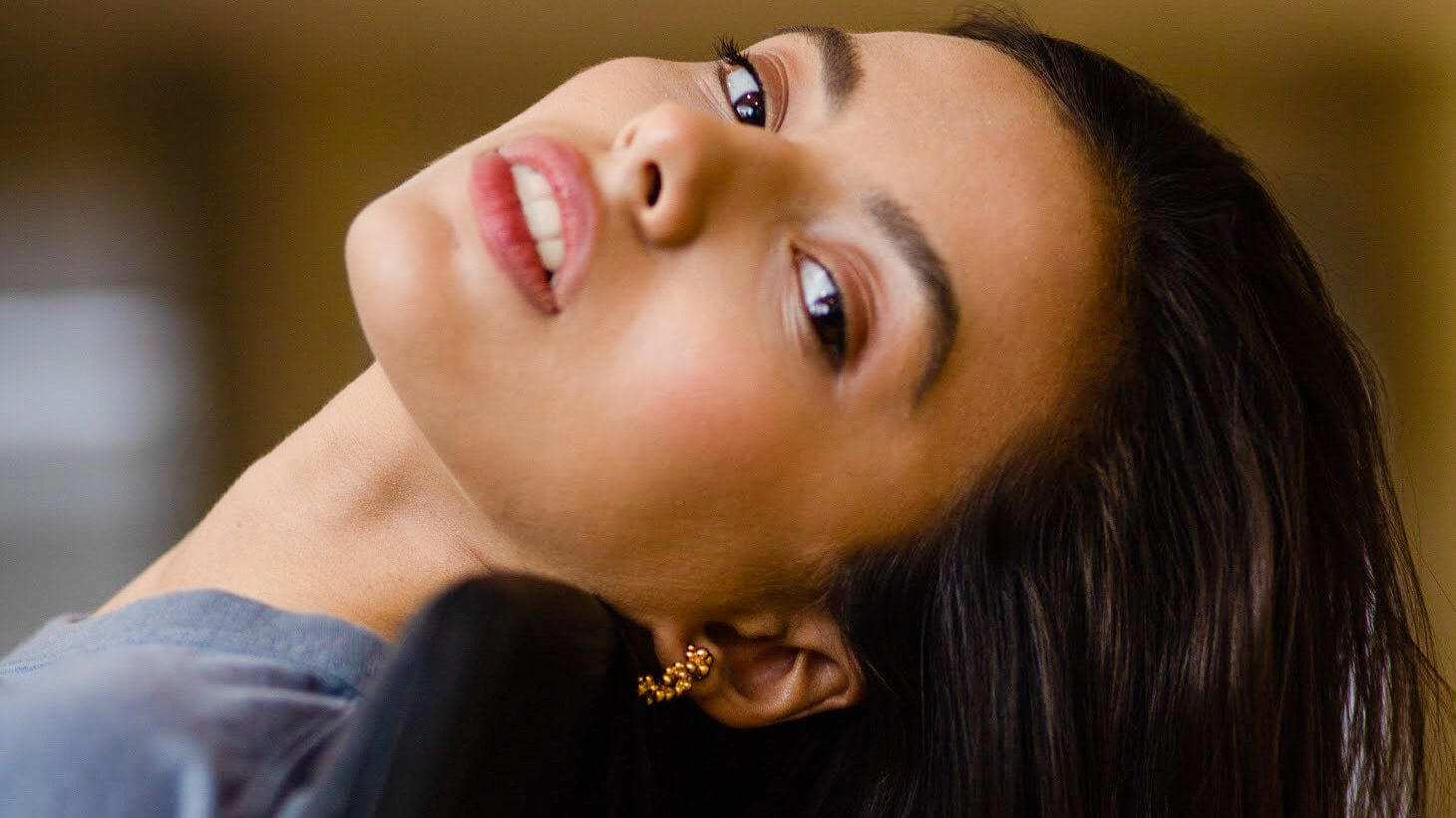 Vergulde oorringen met bubbels - Dona Aurora