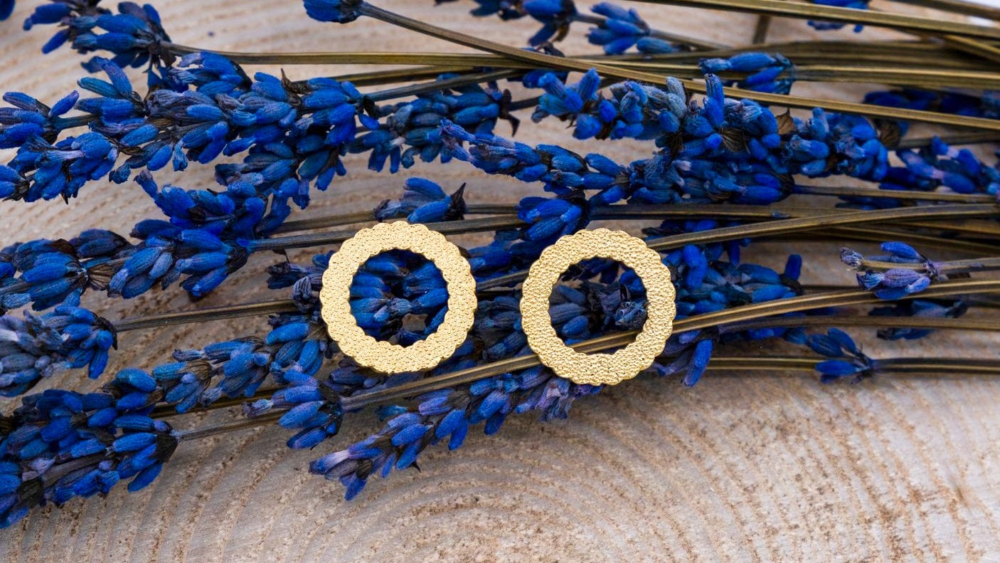 Vergulde ronde oorbellen - Dona Aurora