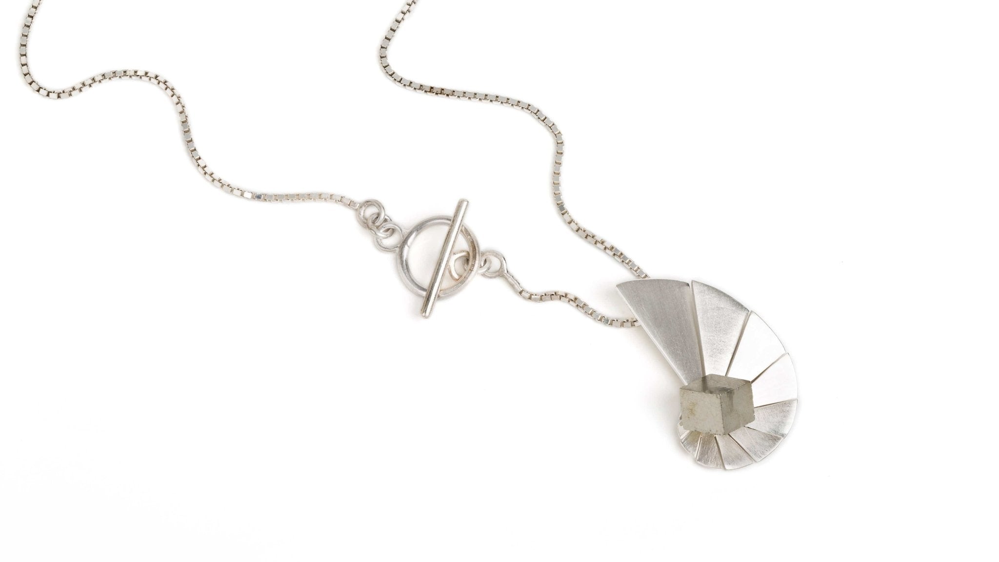 Zilveren korte ketting met pyriet - Dona Aurora