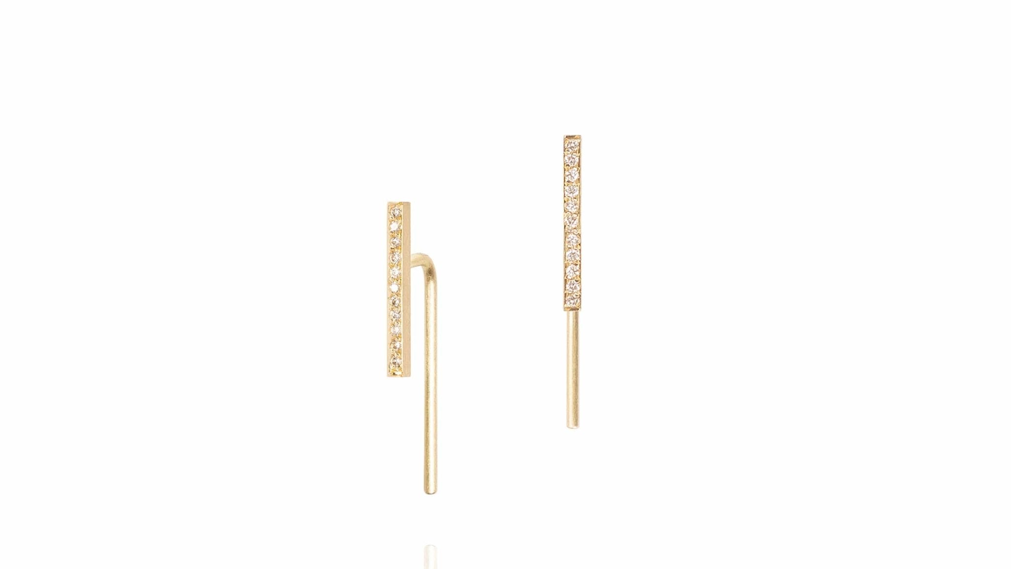 Gouden staafjes oorbellen met diamanten - Dona Aurora