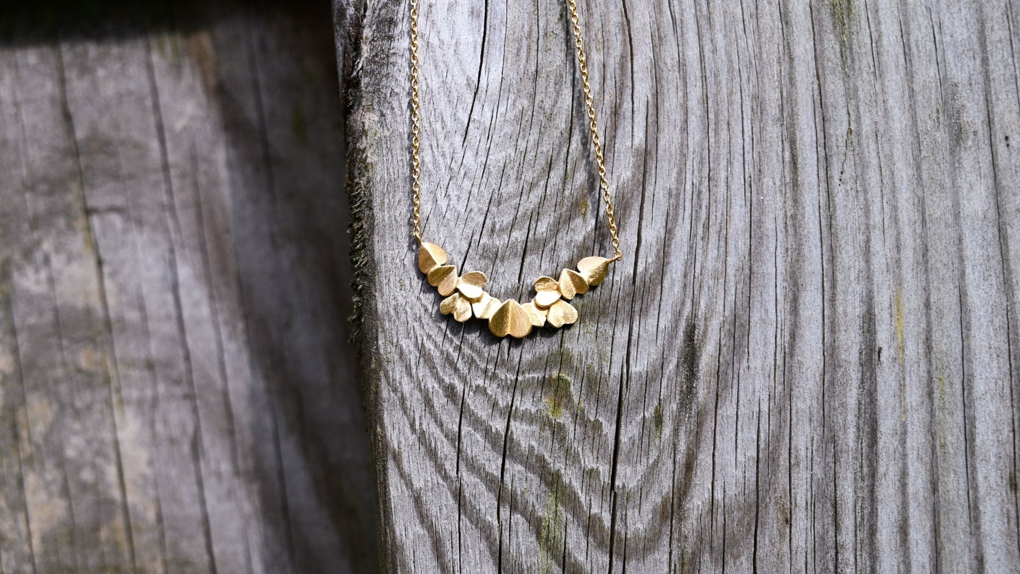 Vergulde ketting met harten - Dona Aurora