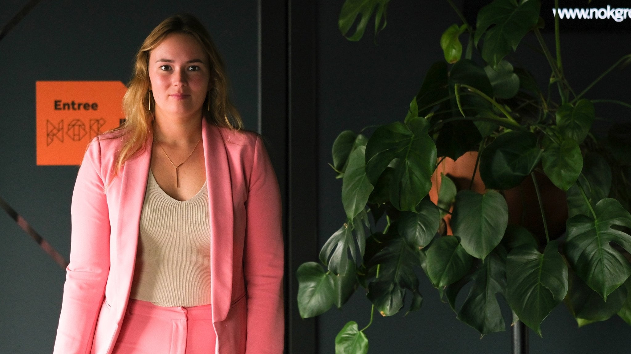 Vergulde ketting met staafje - Dona Aurora